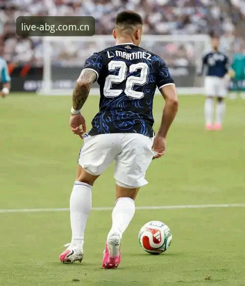 劳塔罗扛旗vs梅西休息：阿根廷2-0洪都拉斯背后，一个价值55.1MB的看球决策